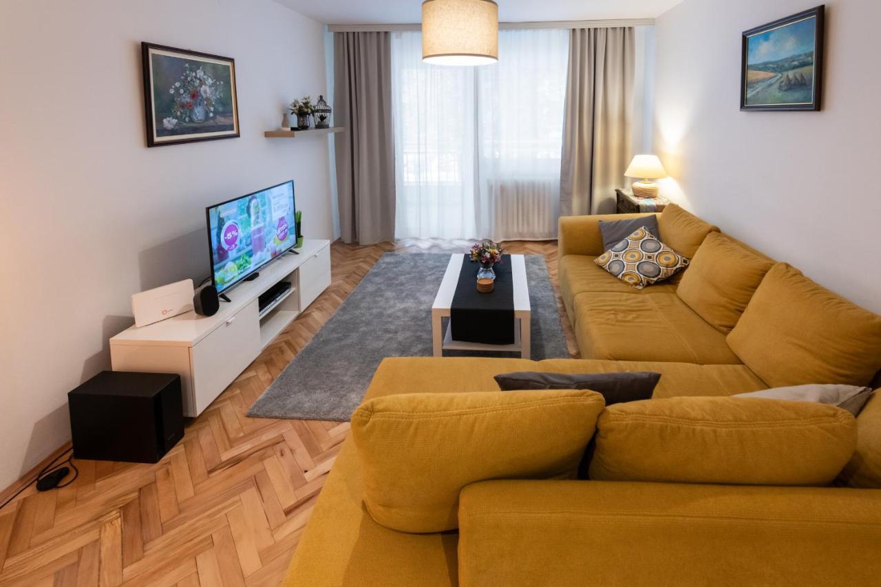 Ada City Break Belgrado Exterior foto