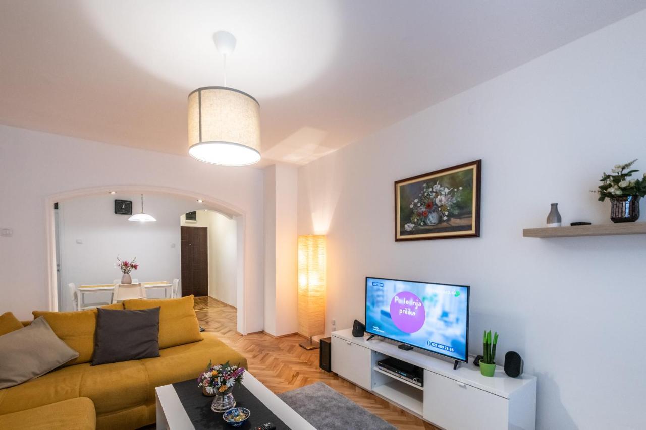 Ada City Break Belgrado Exterior foto